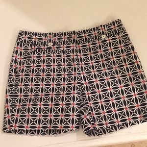 Trina Turk shorts. Stylish print geometric pattern